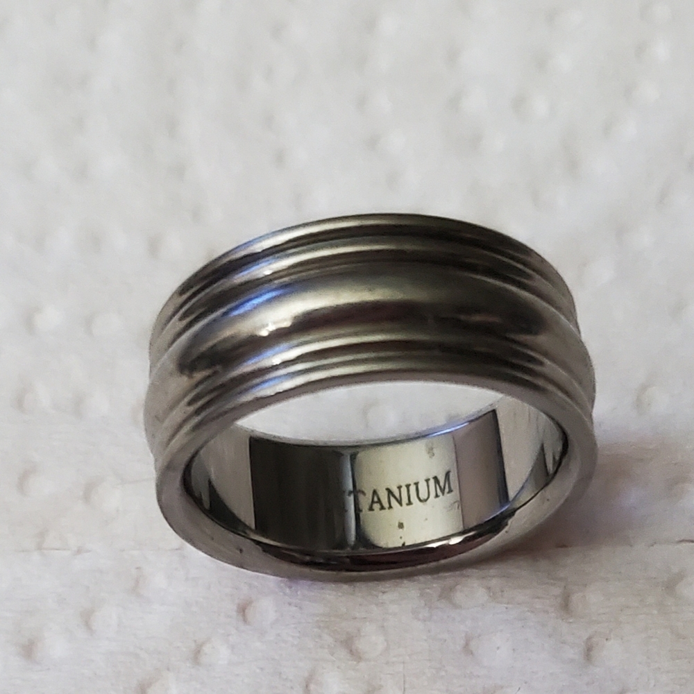 Pure Titanium 8mm Womens Silver Band**Nickel Free**Size 7